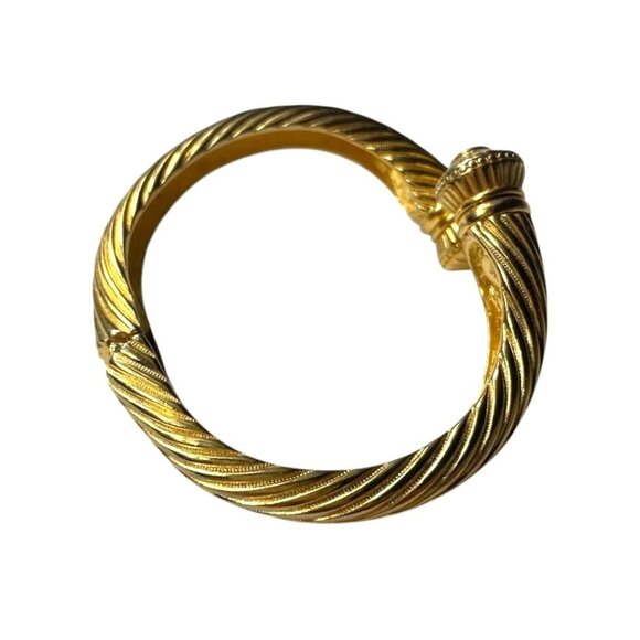 Vintage Joan Rivers gold-tone hinged bangle bracelet with crystal rhinestones 19 - Picture 7 of 10